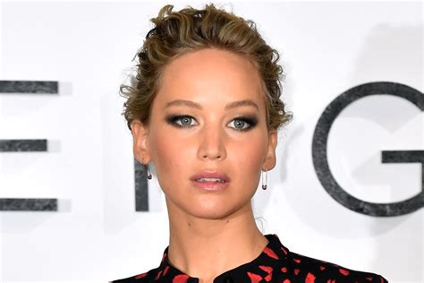 Jennifer Lawrence blindsided by nude photos leak